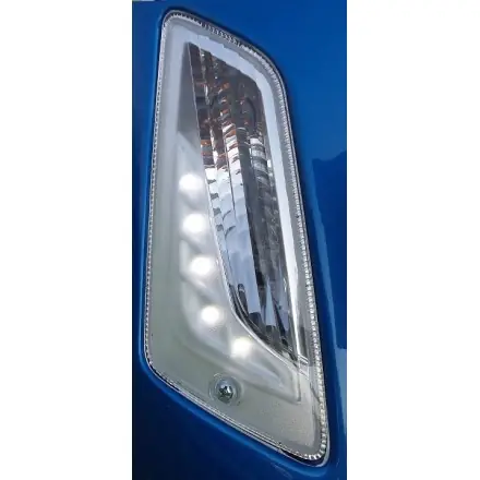 Heißes Angebot Blinker vorn rechts mit LED Tagfahrlicht original - Vespa GTS 125 150 250 300 ab 2014